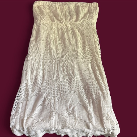 zinc Dresses & Skirts - Zinc Strapless White Lace Dress